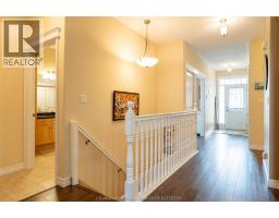 27 McIntosh AVENUE - 28