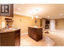 27 McIntosh AVENUE - 29