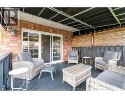 27 McIntosh AVENUE - 39