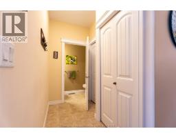 27 McIntosh AVENUE - 8