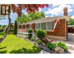 88 DUNVEGAN DRIVE - 2