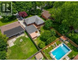 88 DUNVEGAN DRIVE - 39