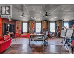 500 Wallace STREET - 9