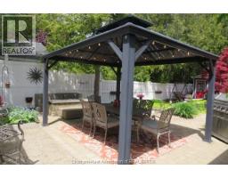 8 CHRISTINA PLACE - 39