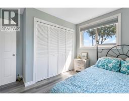 95 ISLAND CRESCENT - 18