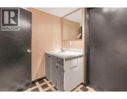 108 Faubert DRIVE - 27