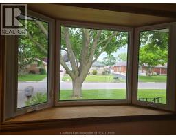 83 HOLLAND AVENUE - 10