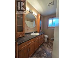 83 HOLLAND AVENUE - 16