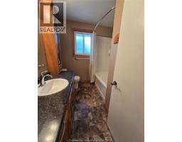 83 HOLLAND AVENUE - 17