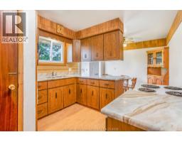 252 Tweedsmuir AVENUE East - 13