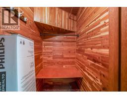 252 Tweedsmuir AVENUE East - 28