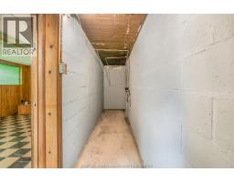 252 Tweedsmuir AVENUE East - 35