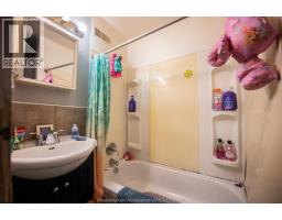 34 CAMPBELL STREET - 10