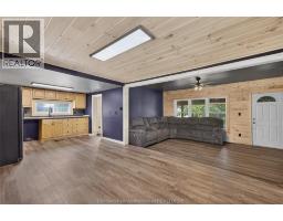 20847 Victoria ROAD - 10