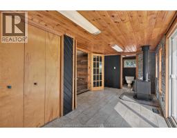 20847 Victoria ROAD - 17