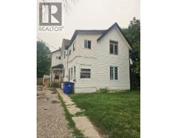 82 Taylor AVENUE - 1