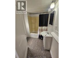 82 Taylor AVENUE - 5