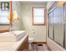93 GREGORY DRIVE - 24