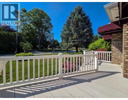 93 GREGORY DRIVE - 32