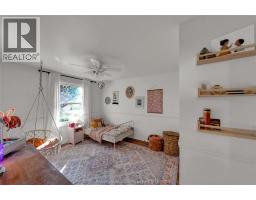 7 ORDON BOULEVARD - 36
