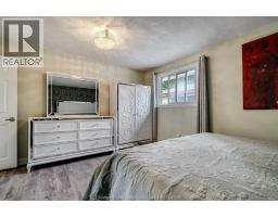14 GREENBRIAR TRAIL - 12