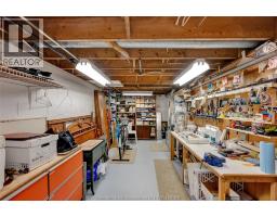 9133 Woodland CRESCENT - 45
