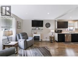612 SIMCOE STREET - 12