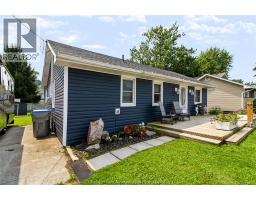 612 SIMCOE STREET - 2