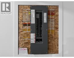 20 Champlain COURT - 36