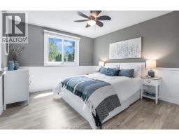 106 UNIVERSITY DRIVE - 18
