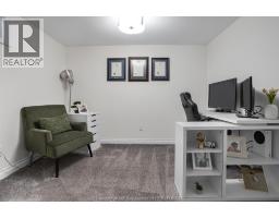 106 UNIVERSITY DRIVE - 33