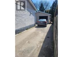 74 CHESTNUT DRIVE - 10