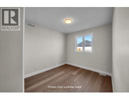 26 Rosewood CRESCENT - 29