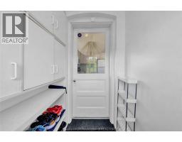 448 Queen STREET - 19