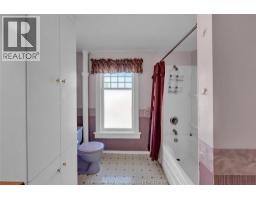 448 Queen STREET - 31