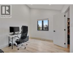 15 Churchill Park ROAD - 21