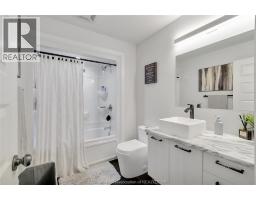 42 Regal DRIVE - 13