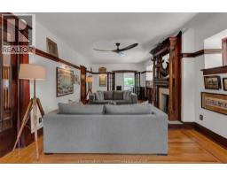 411 King STREET West - 11