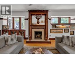 411 King STREET West - 13
