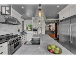 411 King STREET West - 18