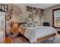 411 King STREET West - 27