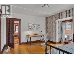 411 King STREET West - 33