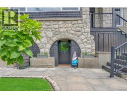 411 King STREET West - 44