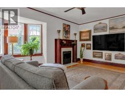 411 King STREET West - 9