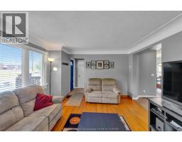 94 Dundas STREET - 10