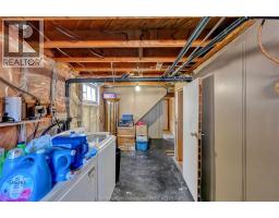 94 Dundas STREET - 37
