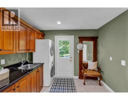 27 Cramar CRESCENT - 31