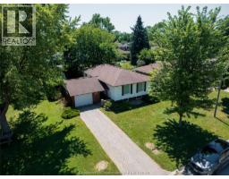 18 CAMEO DRIVE - 34