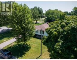 18 CAMEO DRIVE - 35