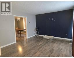 252 Selkirk STREET - 4